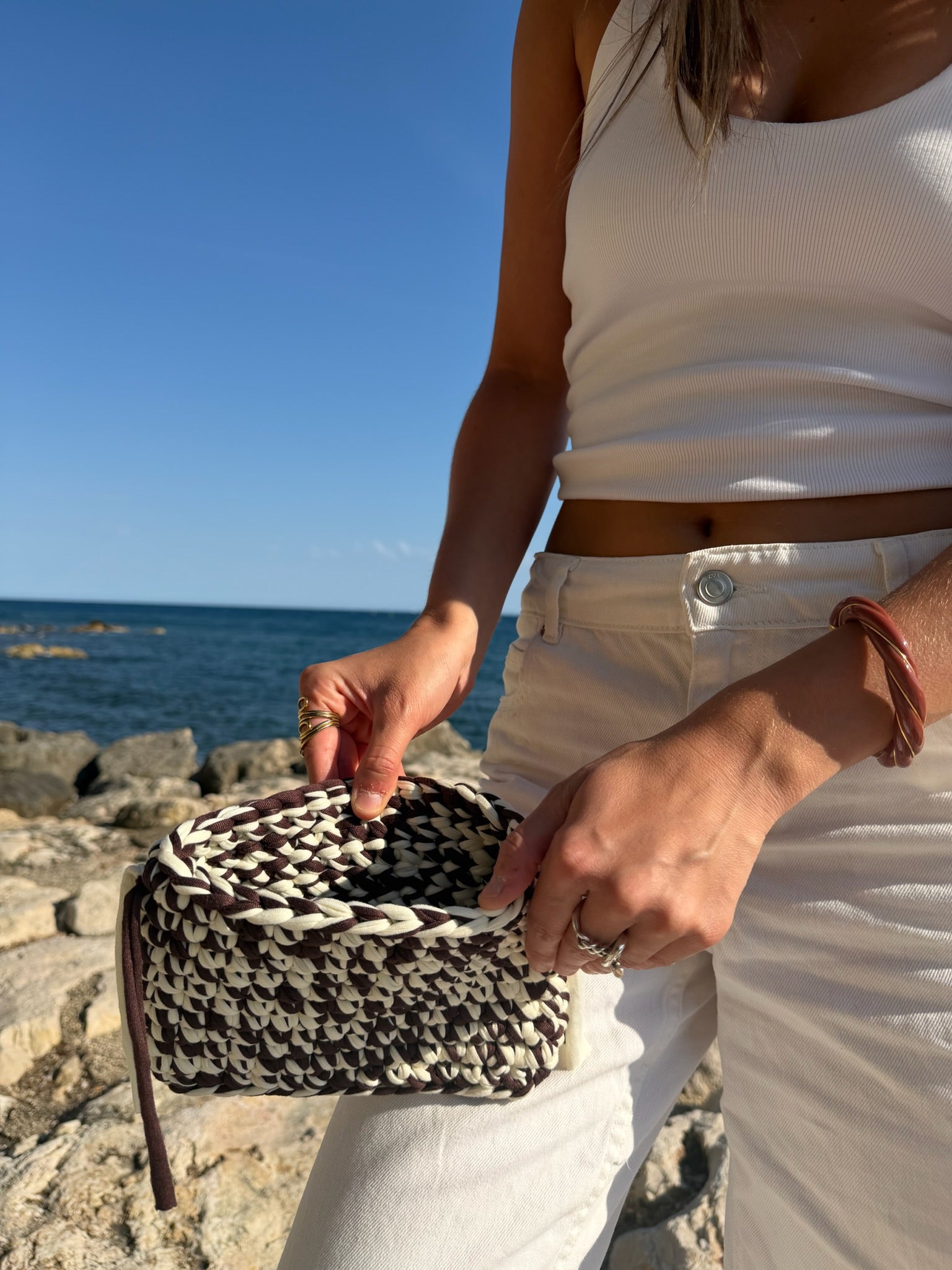 Pochette Élora Maron et Blanc